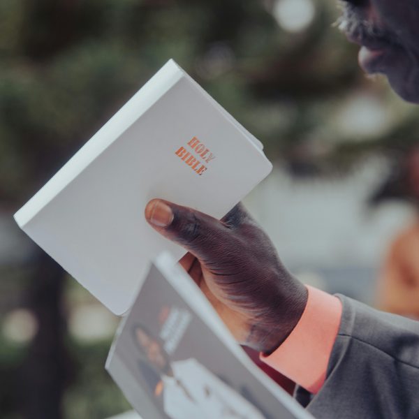 pexels-tosinsuperson-32080727